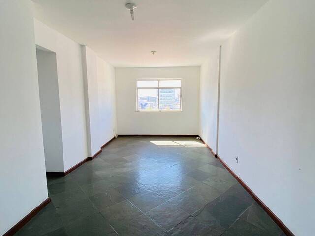 Apartamento para Venda em Cabo Frio - 2