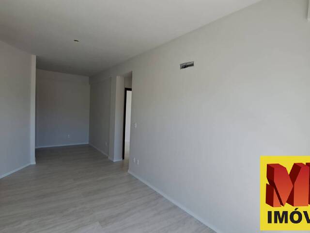 Apartamento para Venda em Cabo Frio - 3