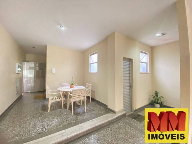 Apartamento para Venda em Cabo Frio - 2