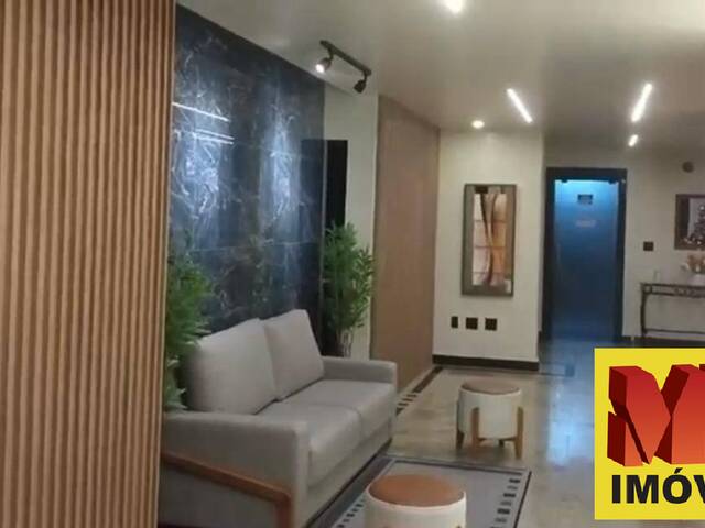 Apartamento para Venda em Cabo Frio - 2