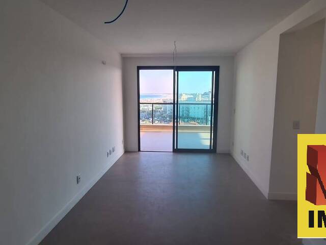 Cobertura para Venda em Cabo Frio - 4