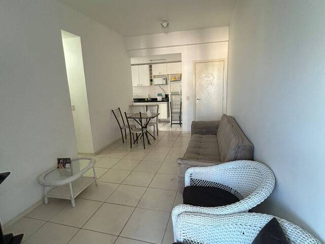 Apartamento para Venda em Cabo Frio - 5