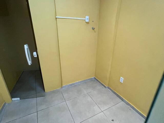 #LJ-4017 - Loja para Venda em Cabo Frio - RJ - 3