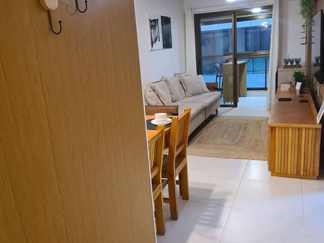 #5257 - Apartamento para Venda em Cabo Frio - RJ - 2