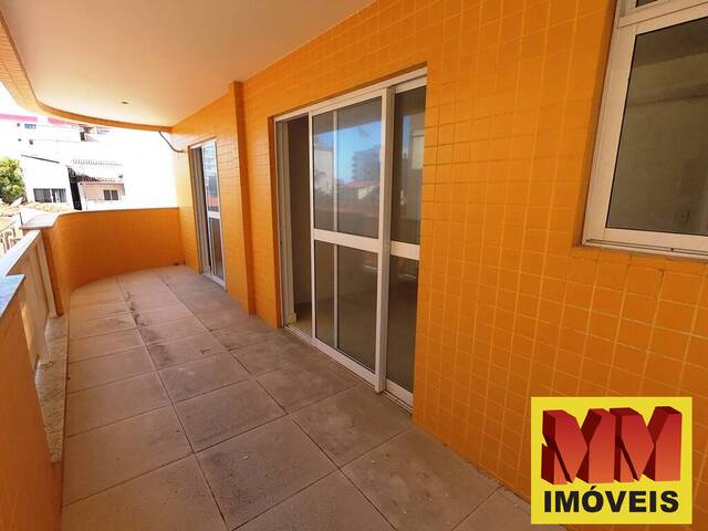 Apartamento para Venda em Cabo Frio - 2