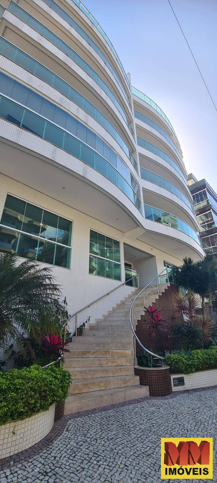 Cobertura para alugar com 4 quartos, 251m² - Foto 1