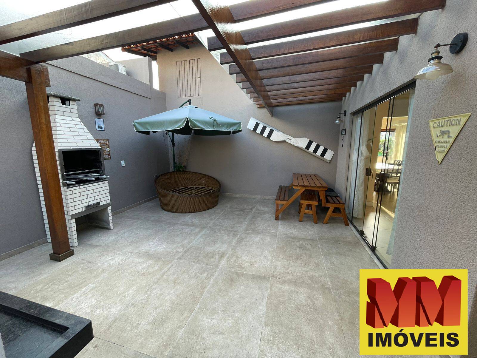 Casa à venda com 4 quartos, 136m² - Foto 15