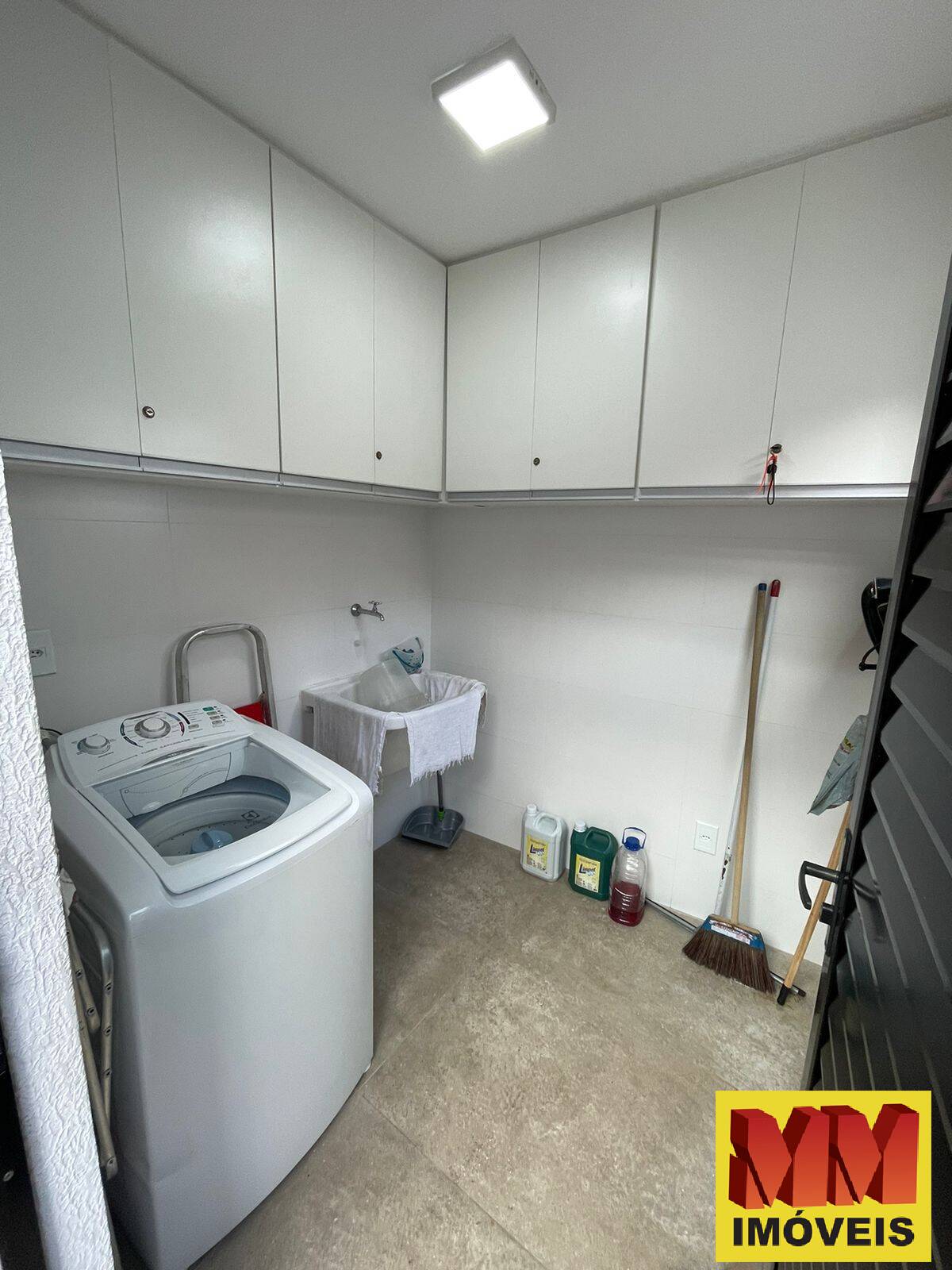 Casa à venda com 4 quartos, 136m² - Foto 30