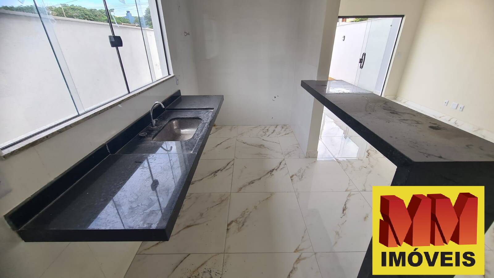 Casa à venda com 3 quartos, 95m² - Foto 8