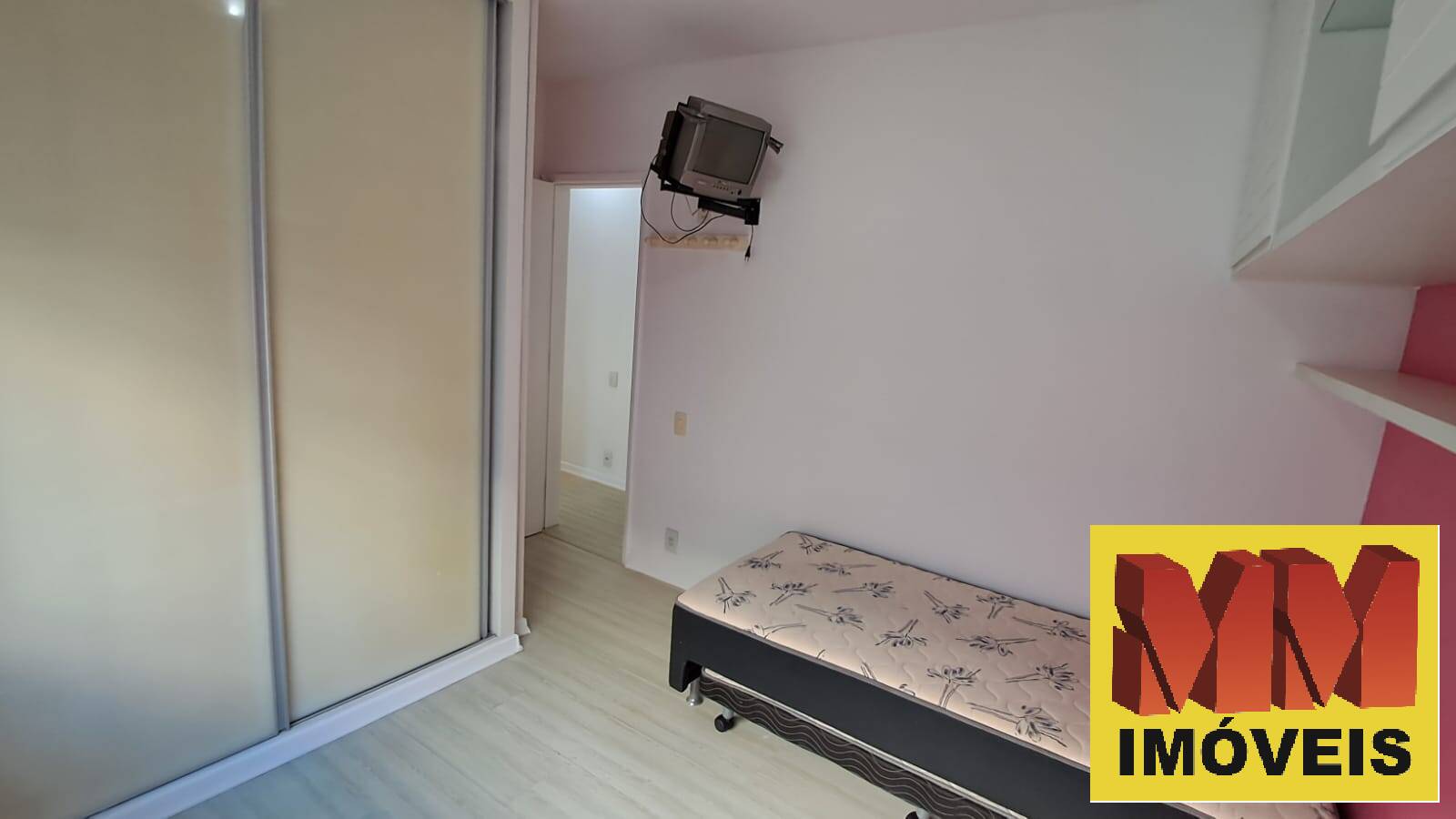 Apartamento à venda com 2 quartos, 72m² - Foto 29