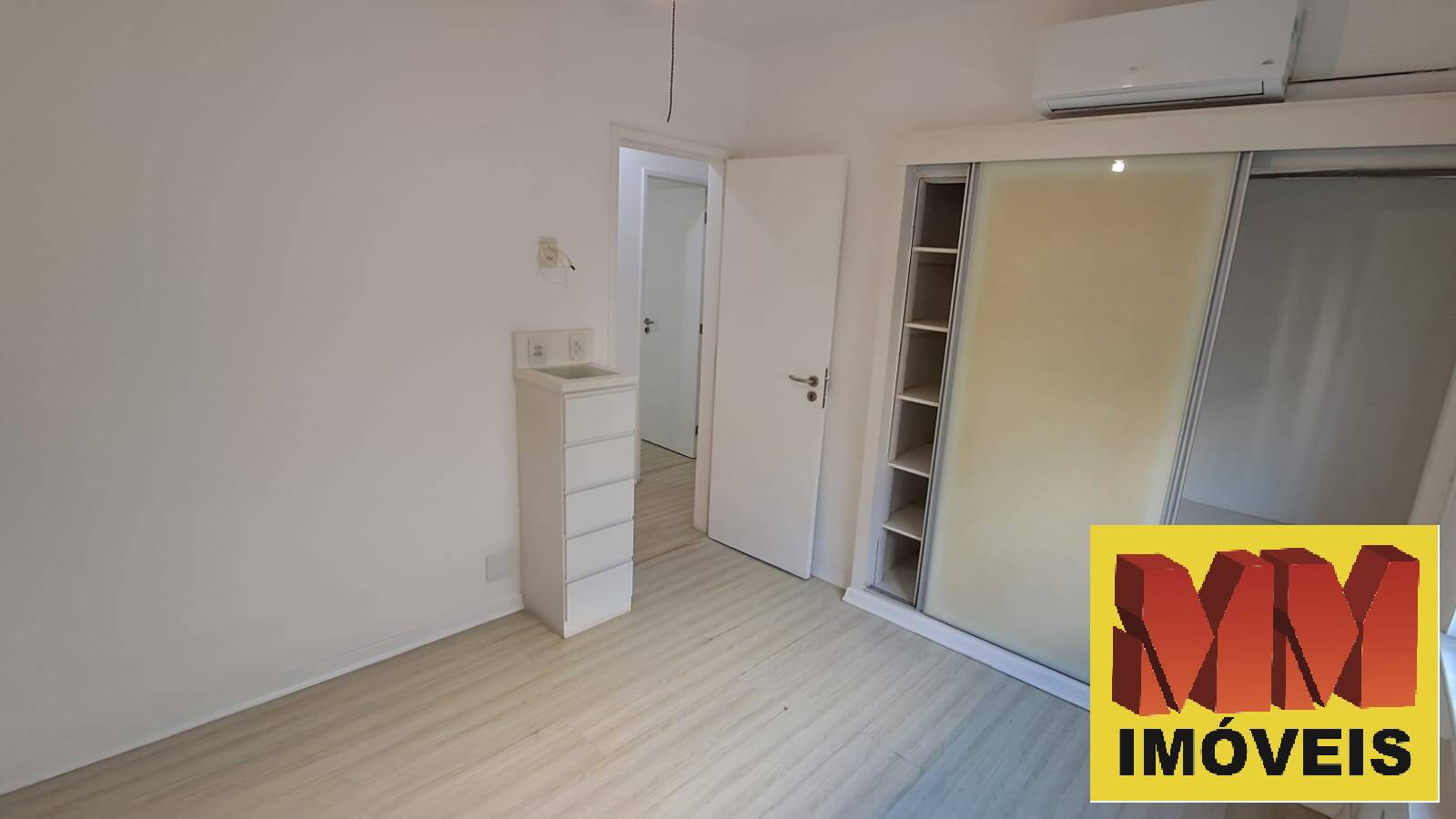 Apartamento à venda com 2 quartos, 72m² - Foto 34