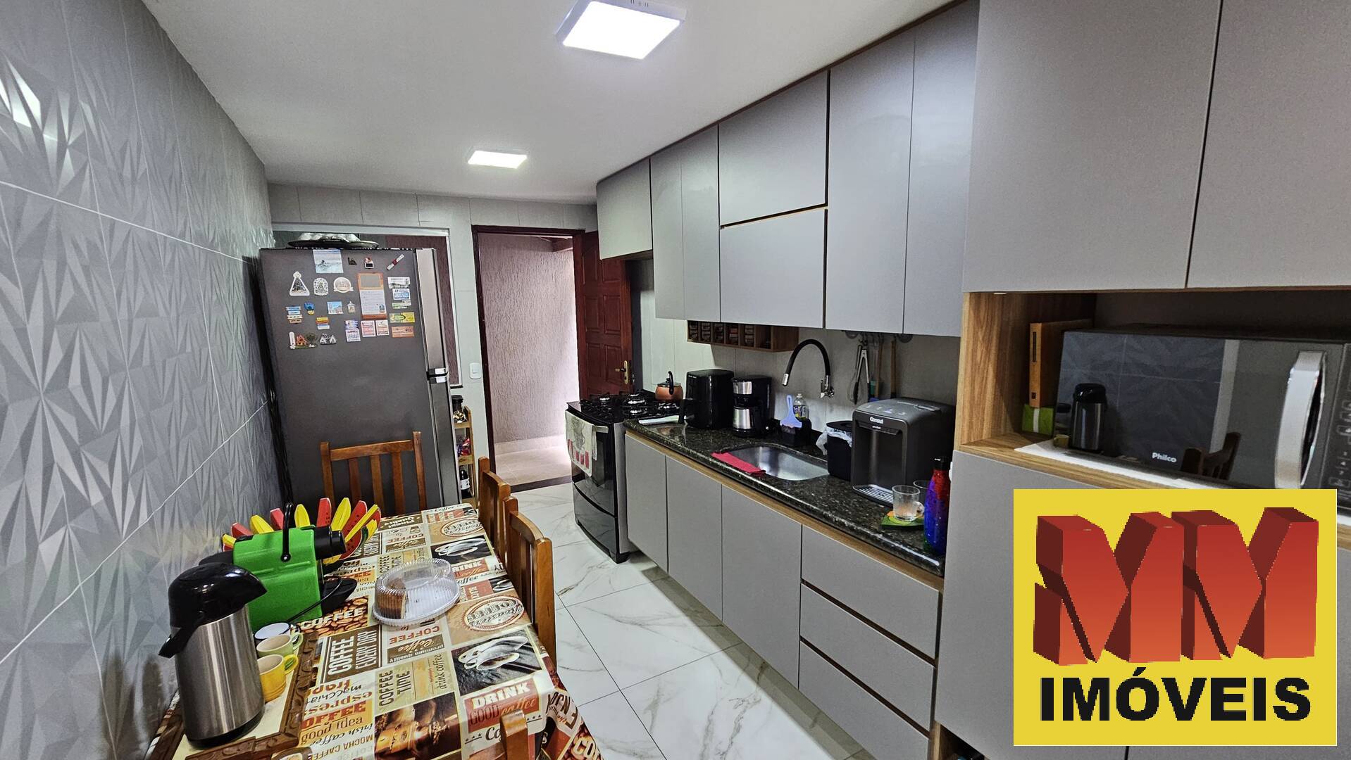 Casa à venda com 3 quartos, 116m² - Foto 7