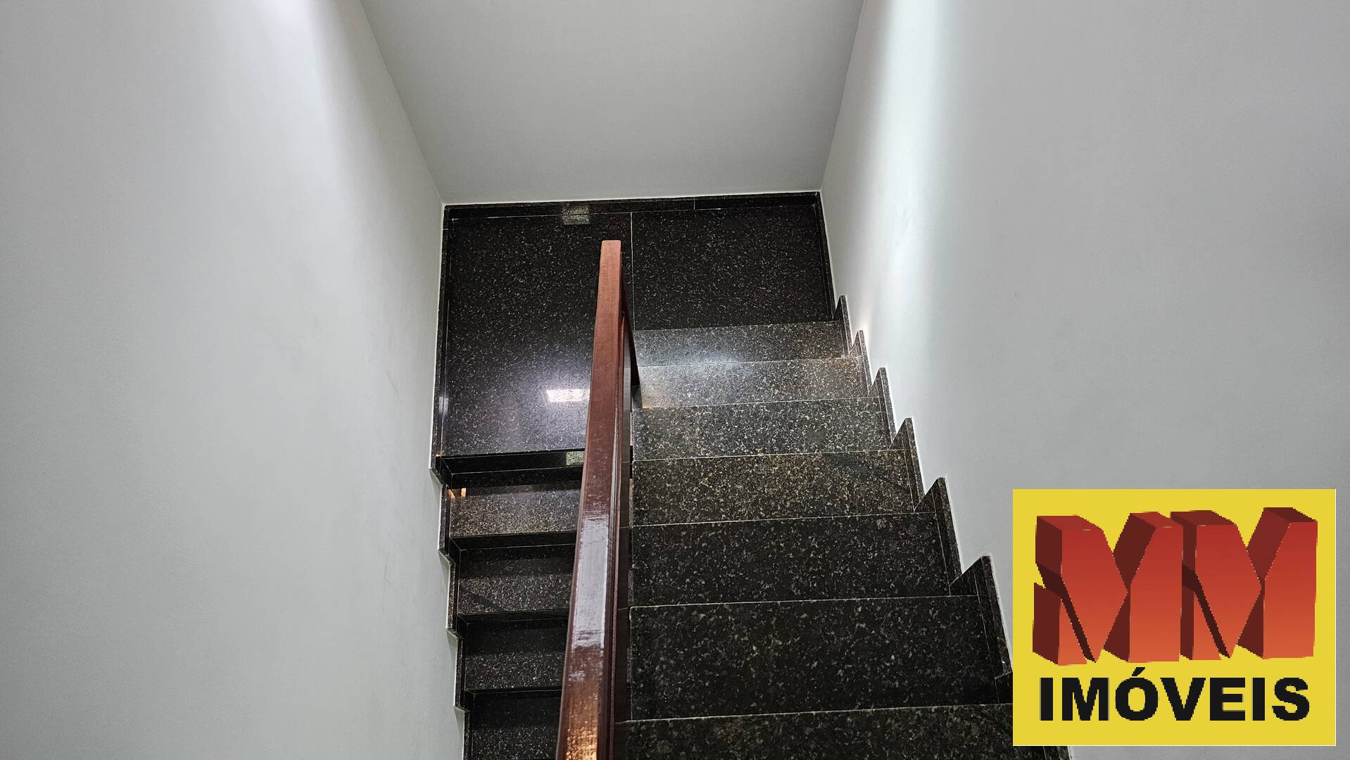 Casa à venda com 3 quartos, 116m² - Foto 14