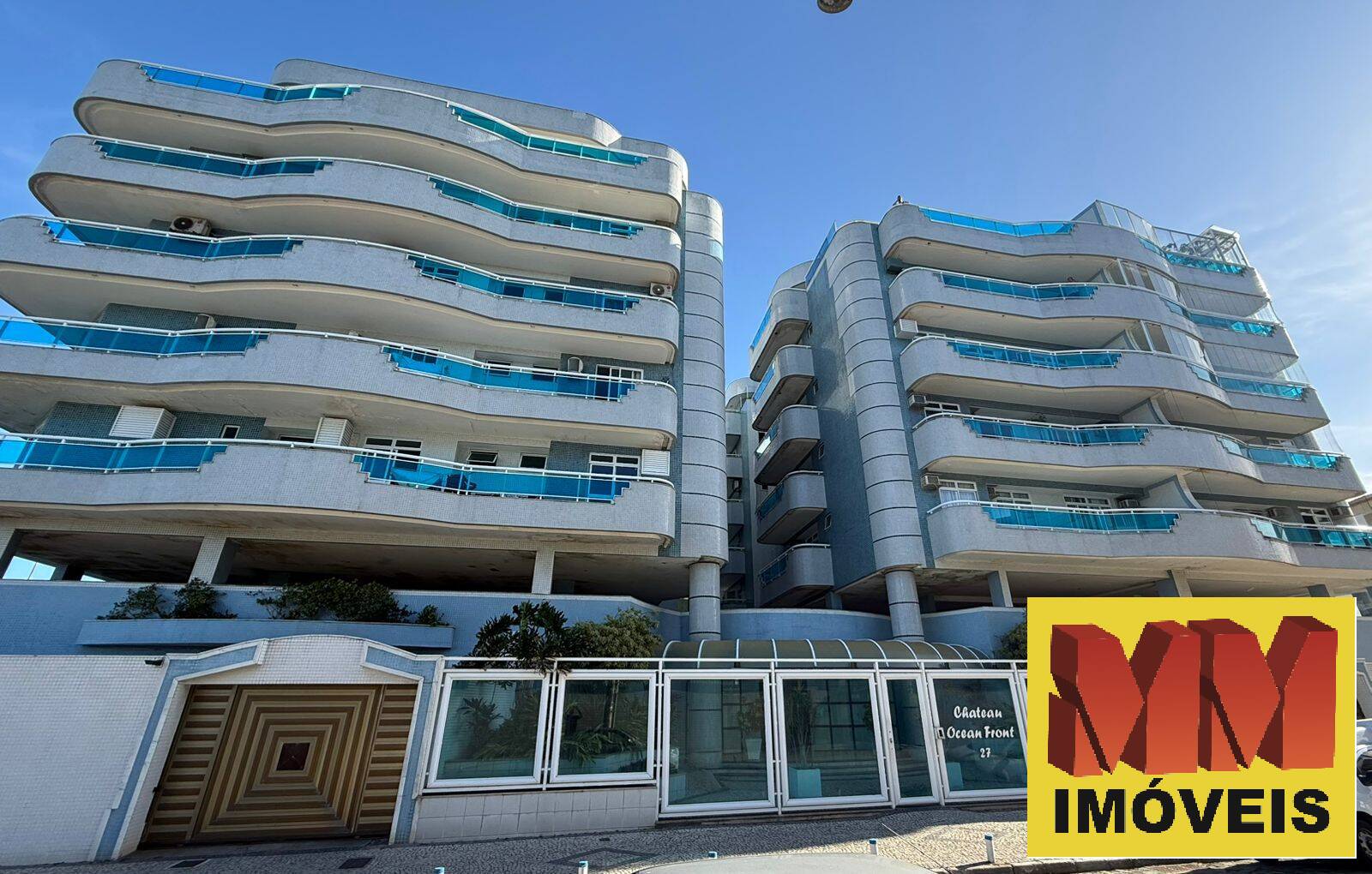 Cobertura à venda com 4 quartos, 240m² - Foto 1
