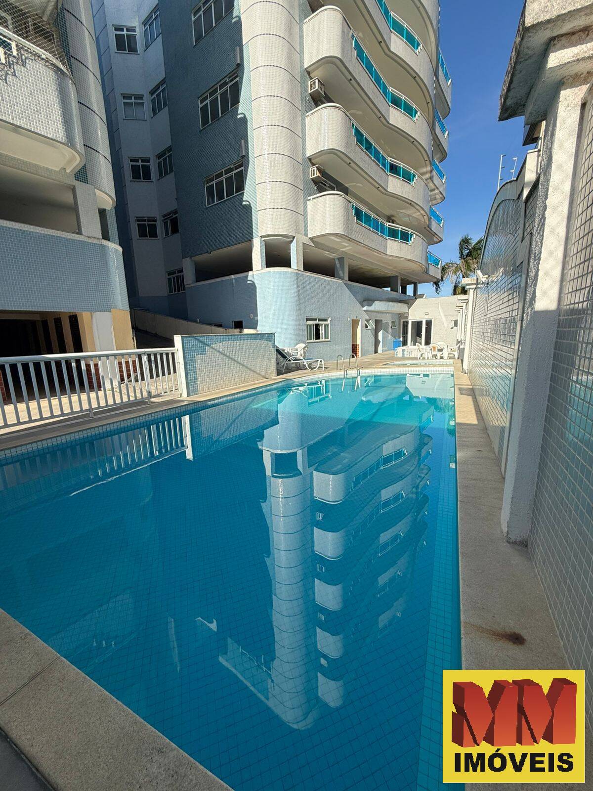 Cobertura à venda com 4 quartos, 240m² - Foto 3