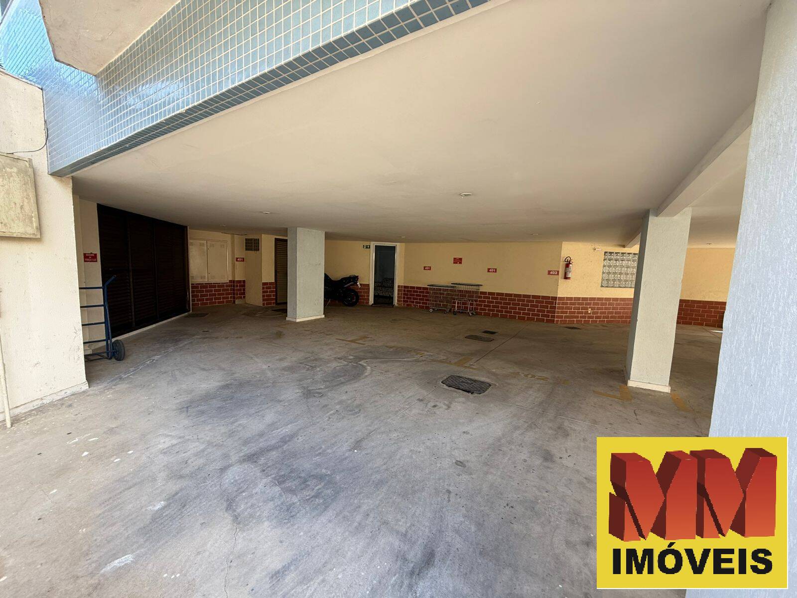 Cobertura à venda com 4 quartos, 240m² - Foto 8
