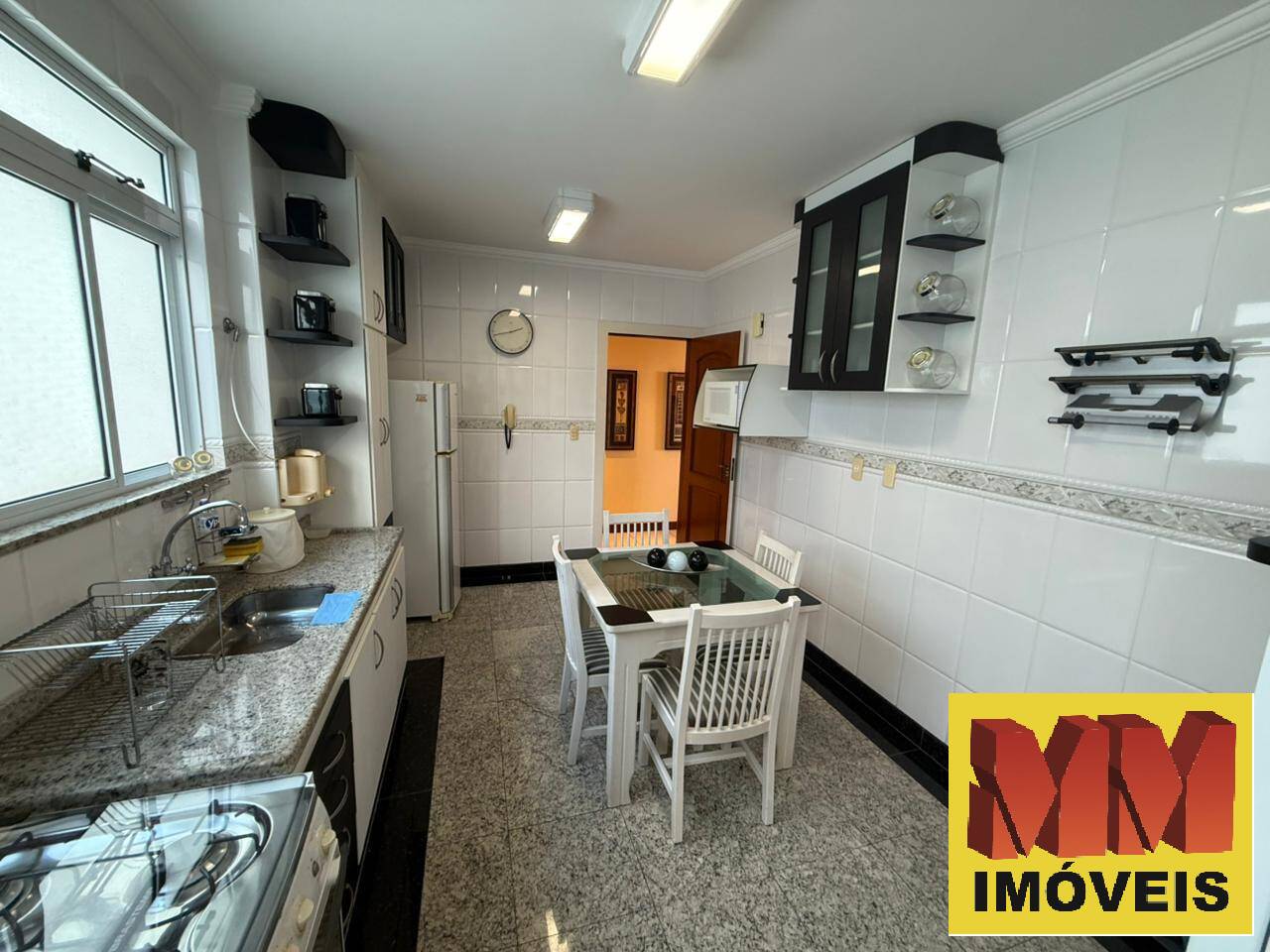 Cobertura à venda com 4 quartos, 240m² - Foto 17