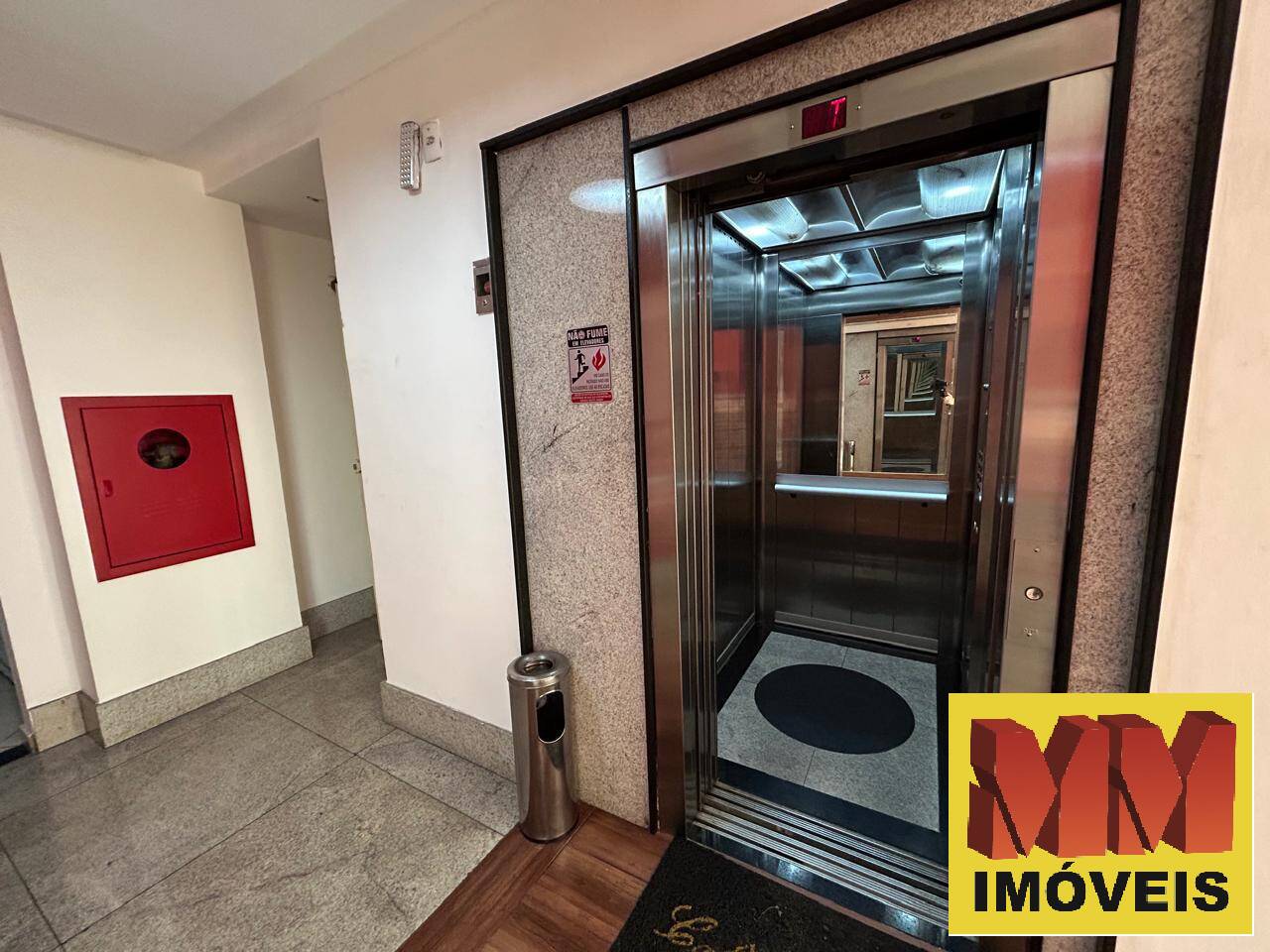 Cobertura para alugar com 2 quartos, 190m² - Foto 4