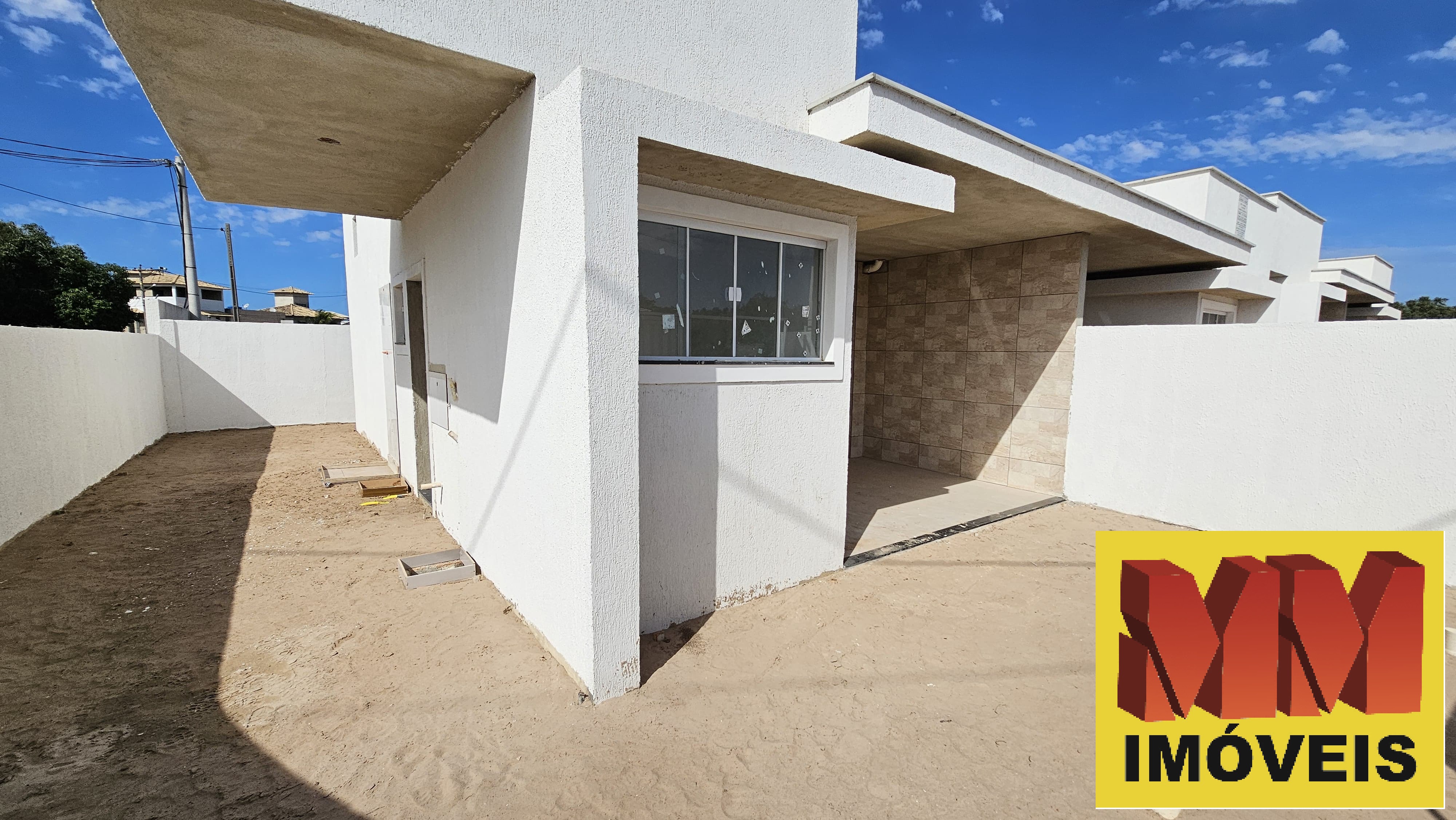 Casa à venda com 2 quartos, 60m² - Foto 3