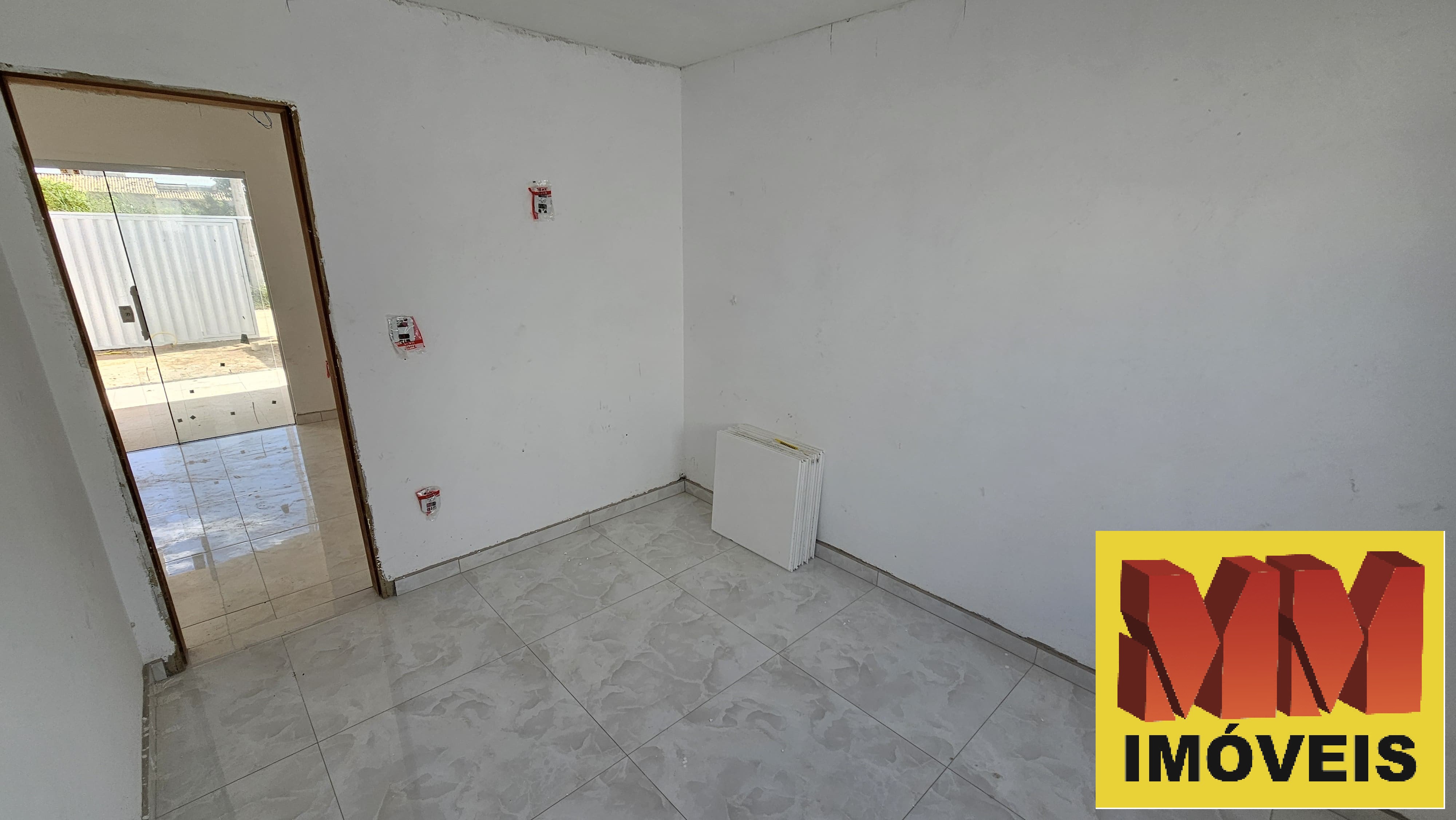 Casa à venda com 2 quartos, 60m² - Foto 11