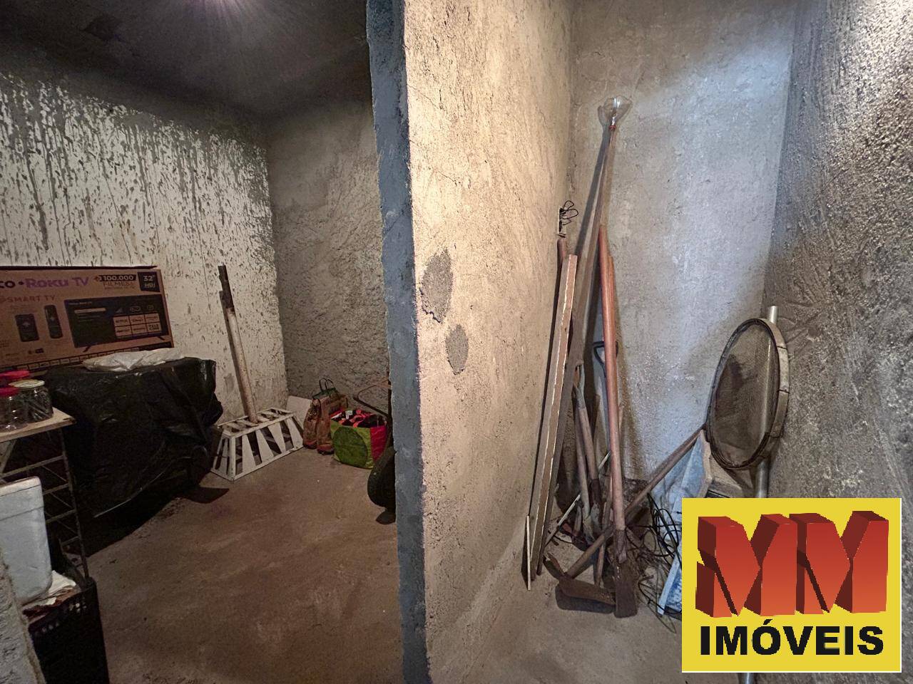 Casa à venda com 4 quartos, 200m² - Foto 47