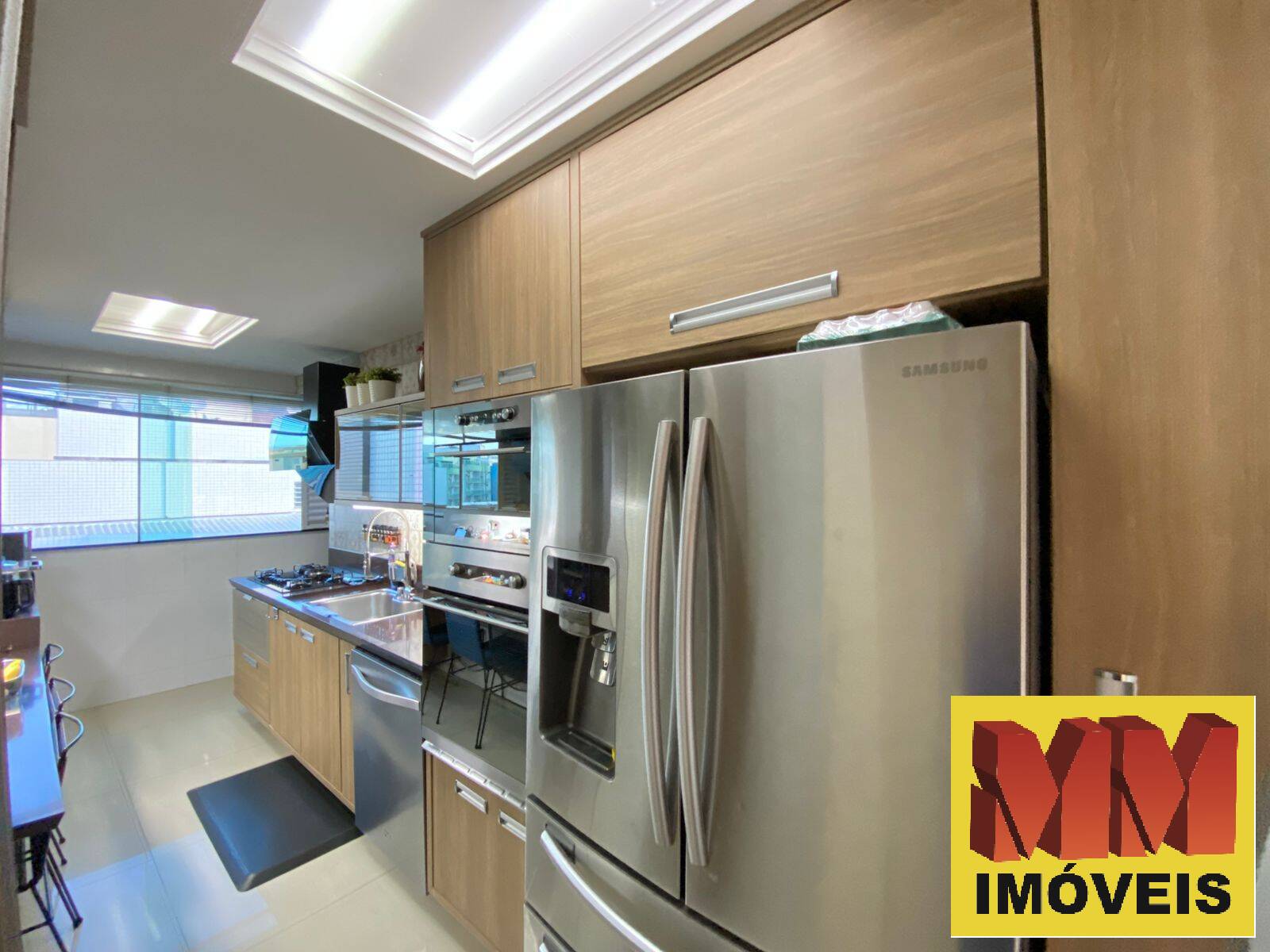 Cobertura à venda com 4 quartos, 220m² - Foto 8