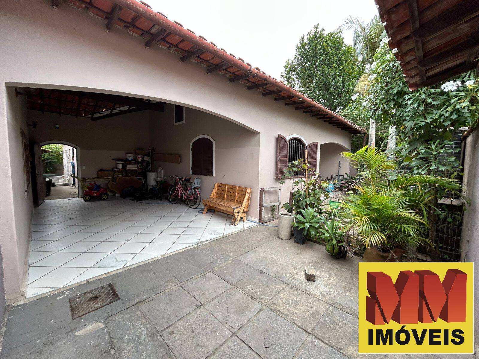 Casa à venda com 3 quartos, 165m² - Foto 4