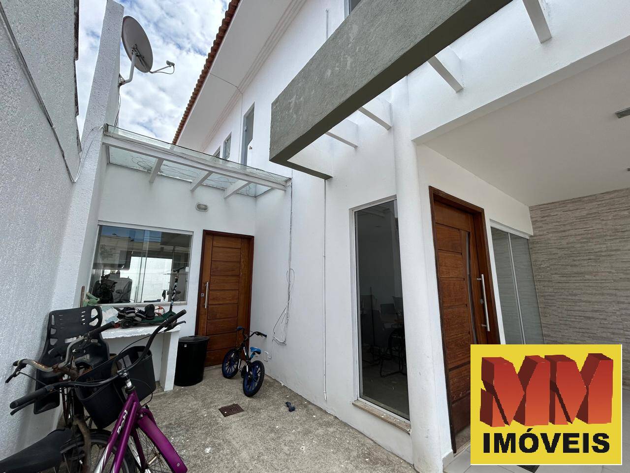 Casa à venda com 3 quartos, 116m² - Foto 4