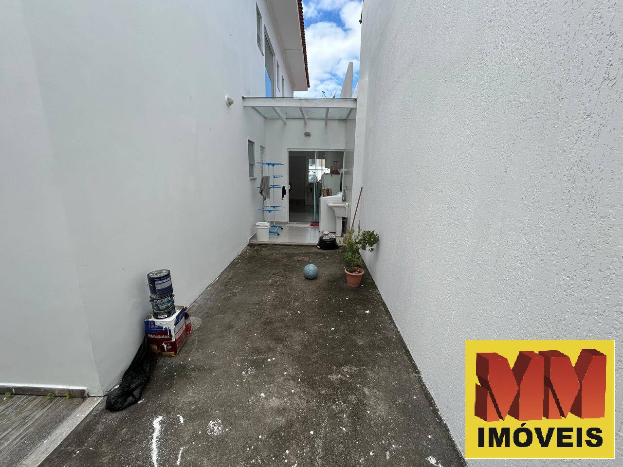 Casa à venda com 3 quartos, 116m² - Foto 14