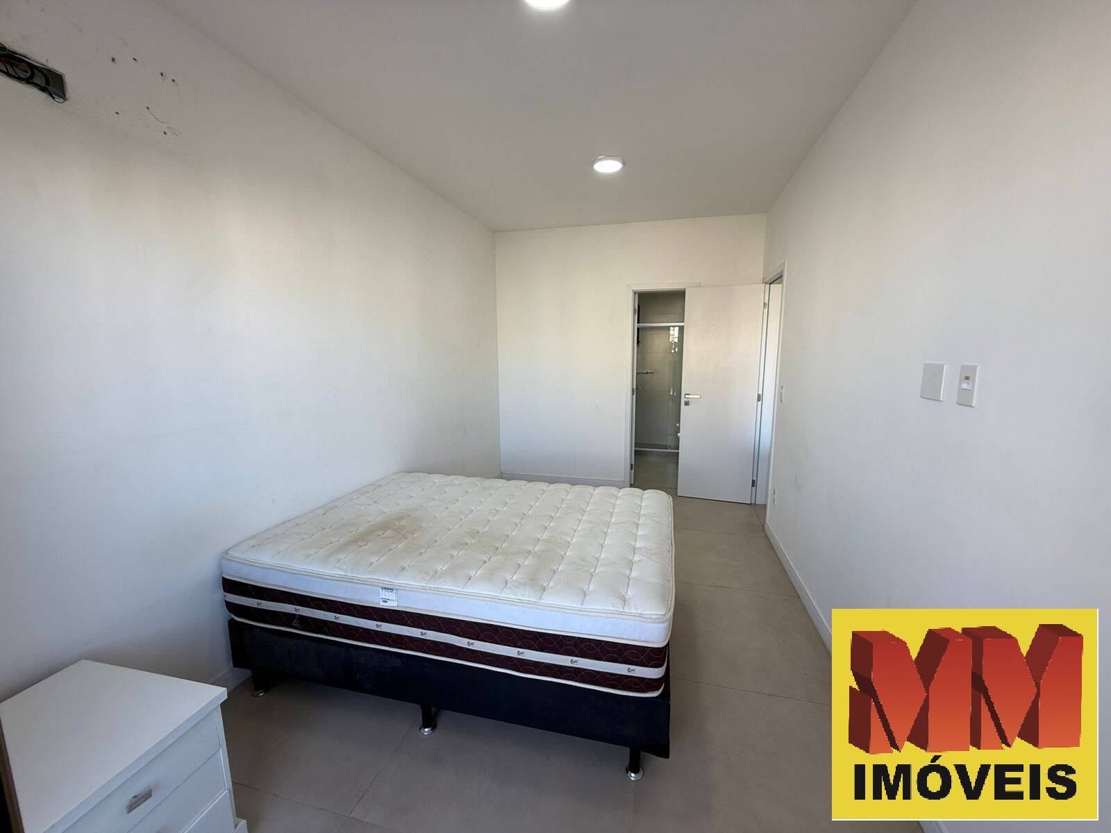 Apartamento para alugar com 1 quarto, 60m² - Foto 12