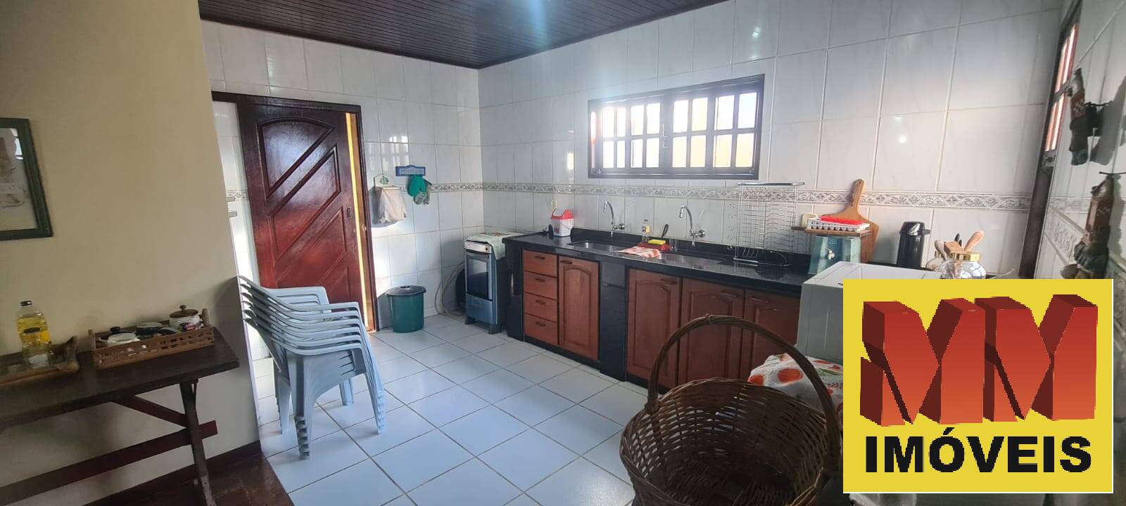 Casa à venda com 3 quartos, 221m² - Foto 13