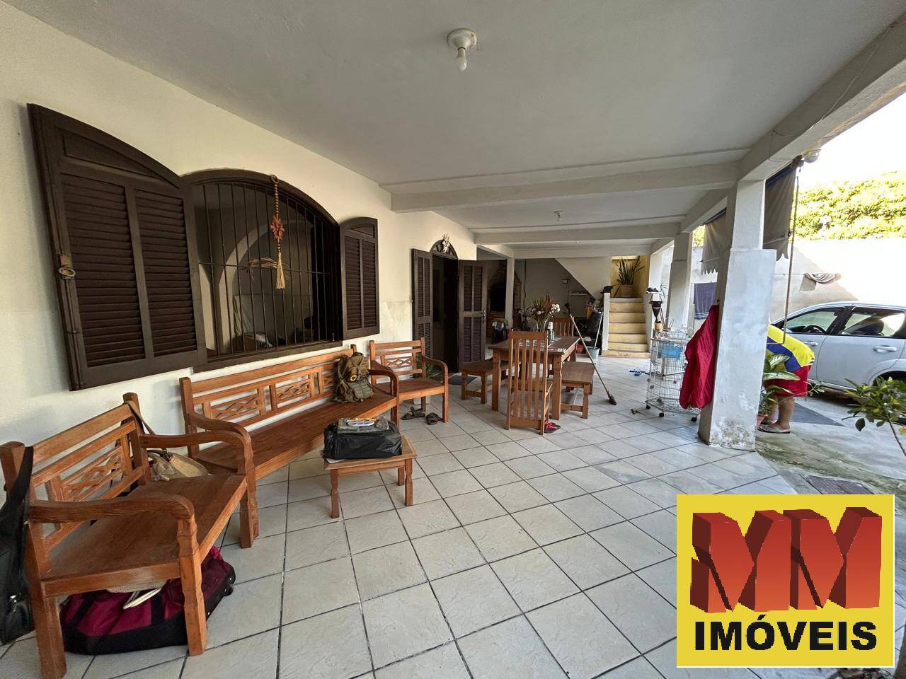 Casa à venda com 4 quartos, 177m² - Foto 2