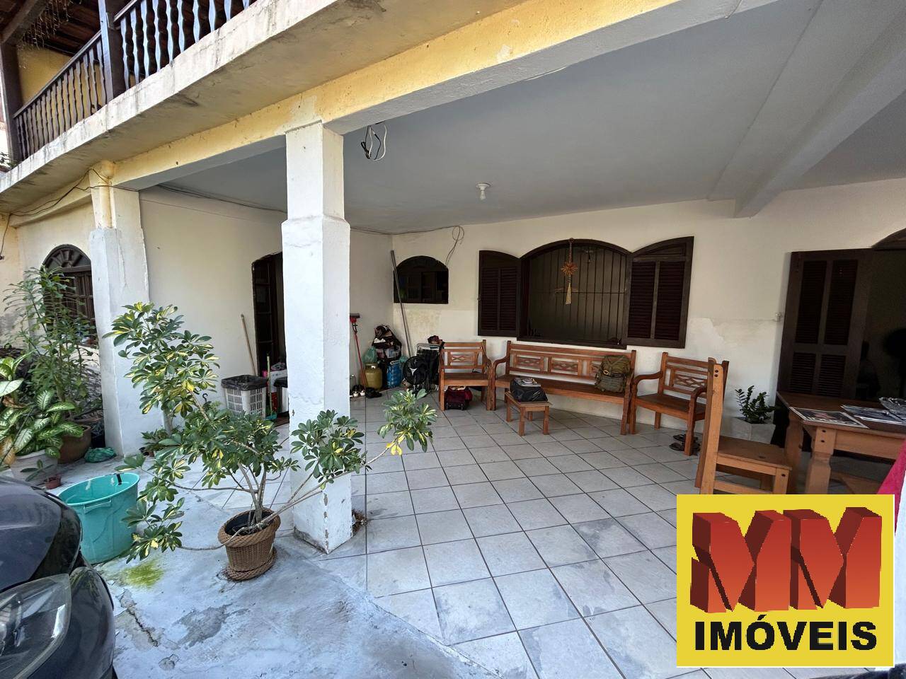Casa à venda com 4 quartos, 177m² - Foto 1