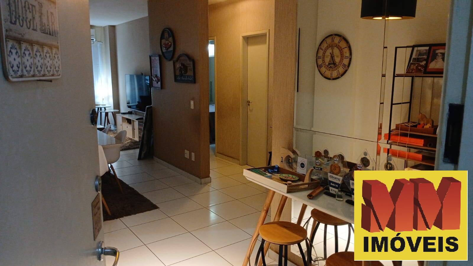 Apartamento à venda com 3 quartos, 130m² - Foto 3