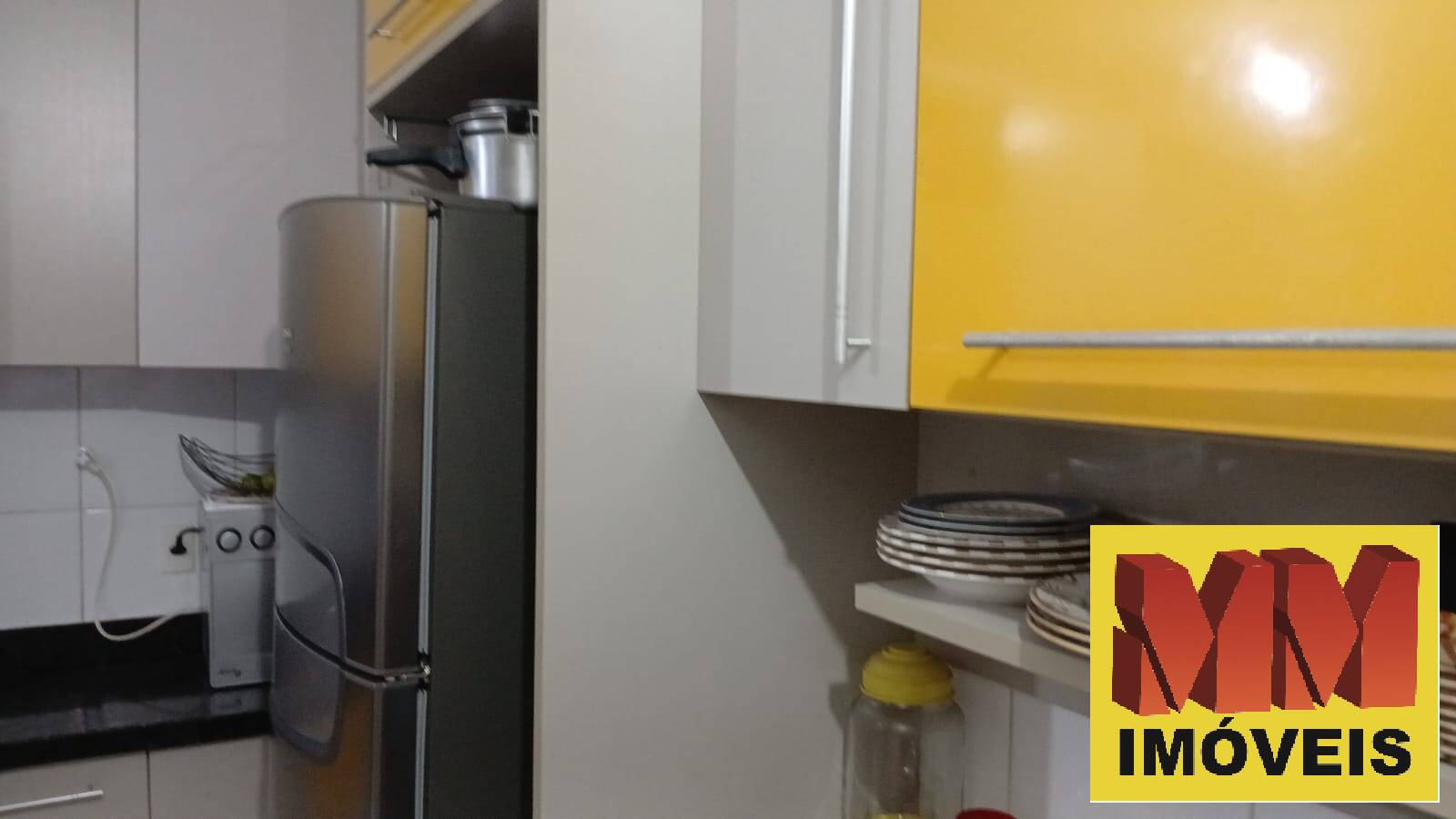 Apartamento à venda com 3 quartos, 130m² - Foto 9