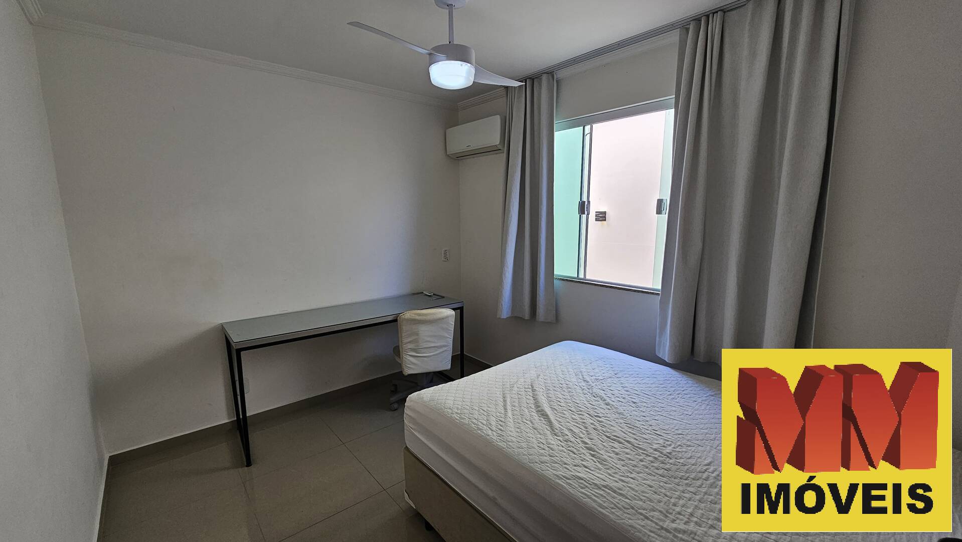 Casa à venda e aluguel com 5 quartos, 200m² - Foto 12