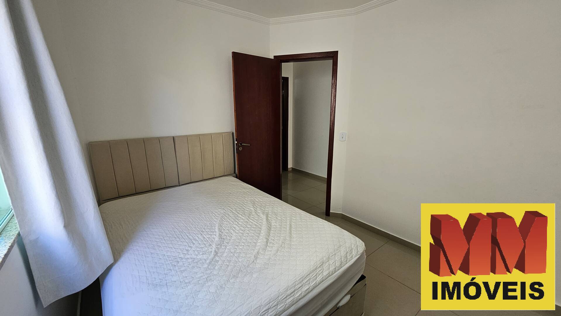 Casa à venda e aluguel com 5 quartos, 200m² - Foto 14