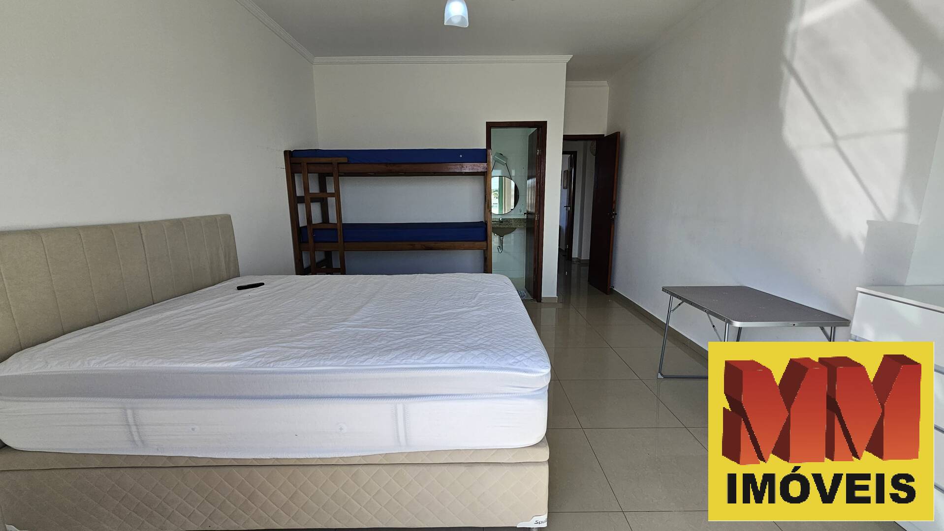 Casa à venda e aluguel com 5 quartos, 200m² - Foto 23