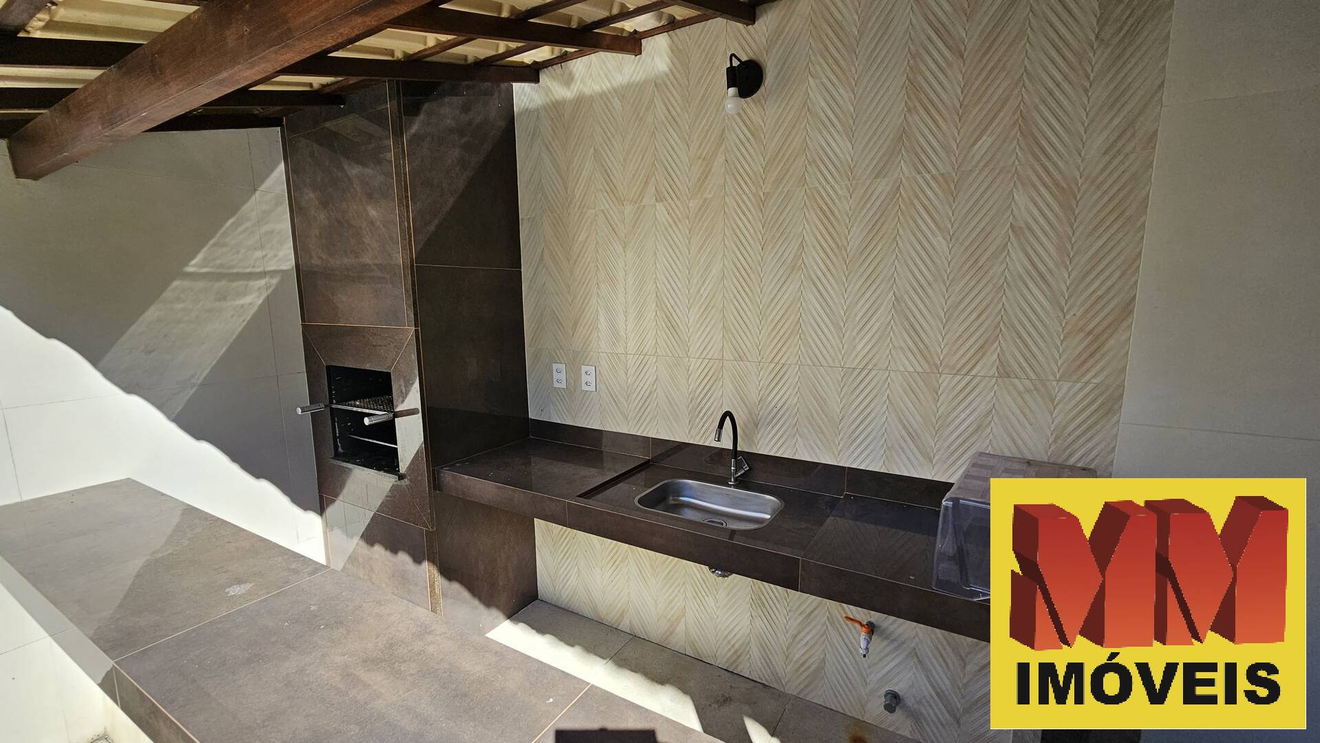 Casa à venda e aluguel com 5 quartos, 200m² - Foto 31