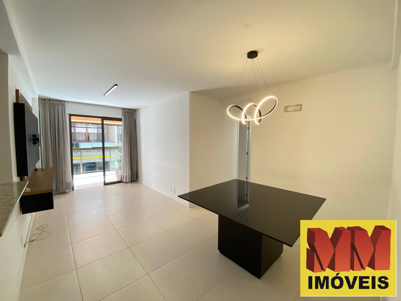Apartamento à venda com 3 quartos, 90m² - Foto 3