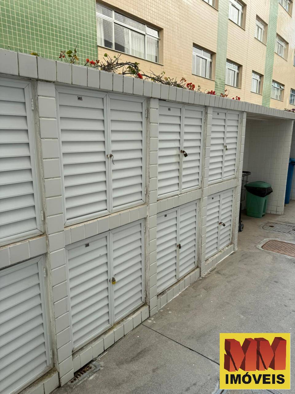 Cobertura à venda com 4 quartos, 240m² - Foto 3