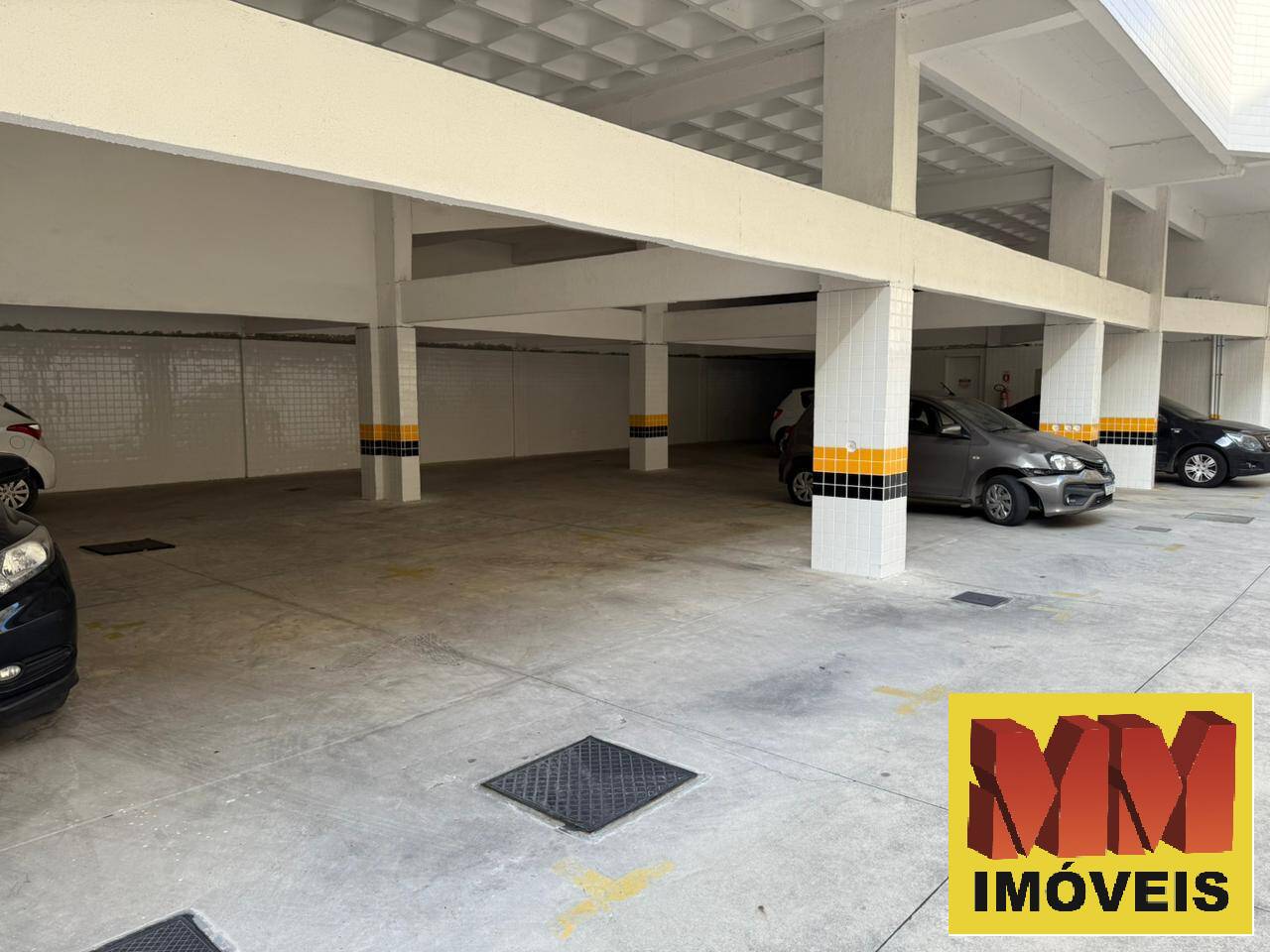 Cobertura à venda com 4 quartos, 240m² - Foto 4