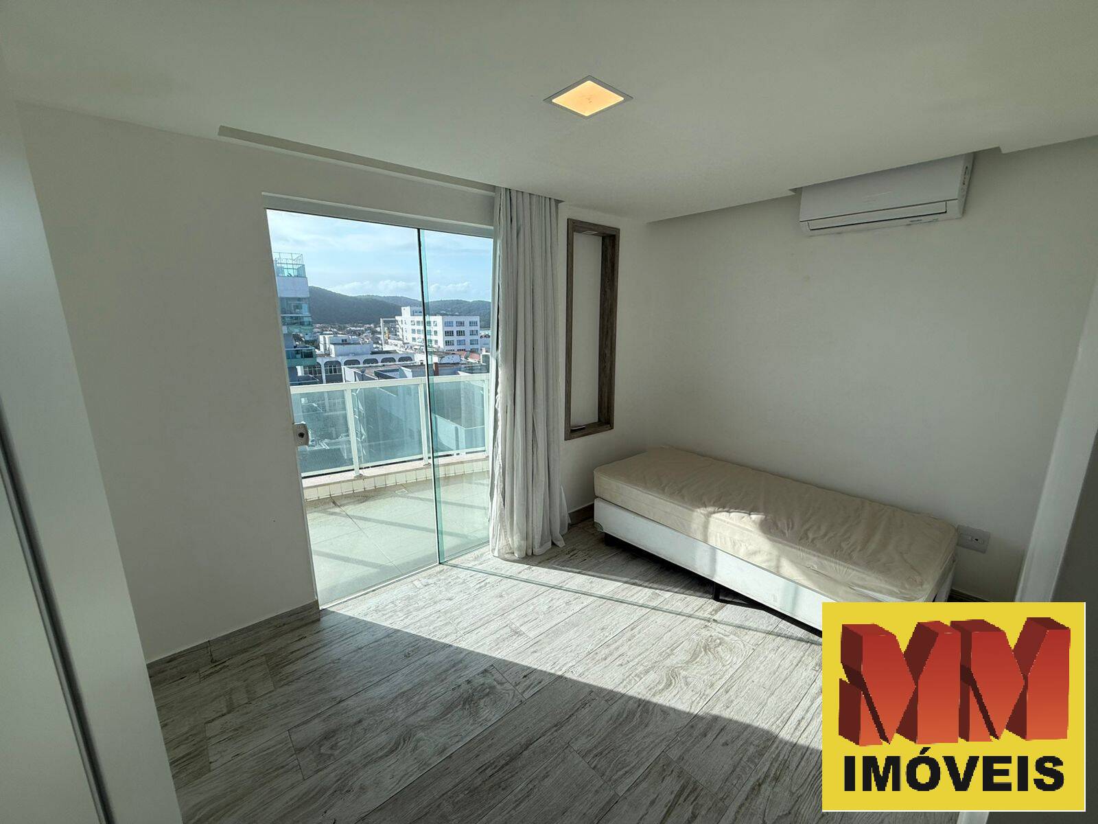 Cobertura à venda com 4 quartos, 240m² - Foto 11