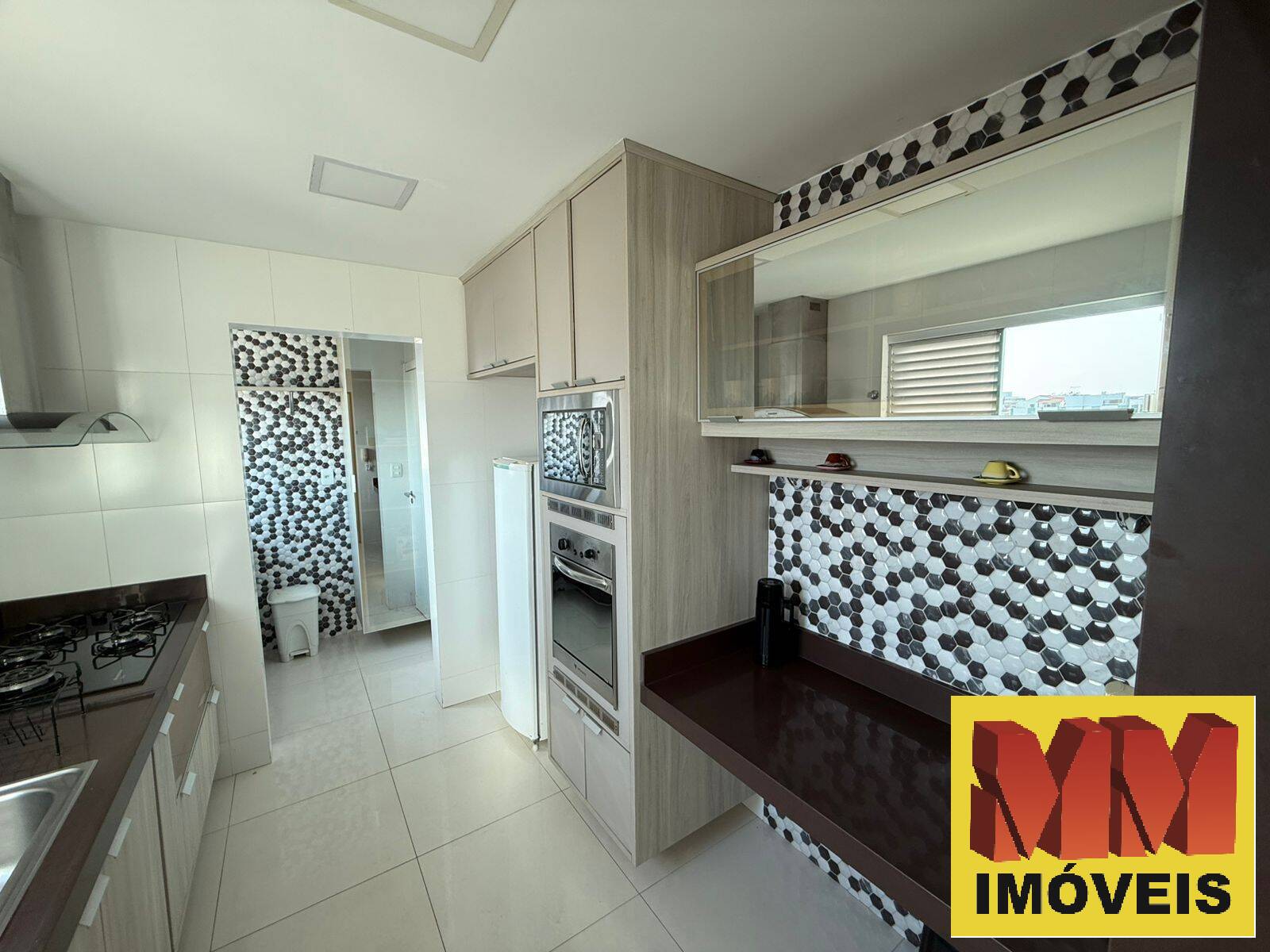 Cobertura à venda com 4 quartos, 240m² - Foto 18