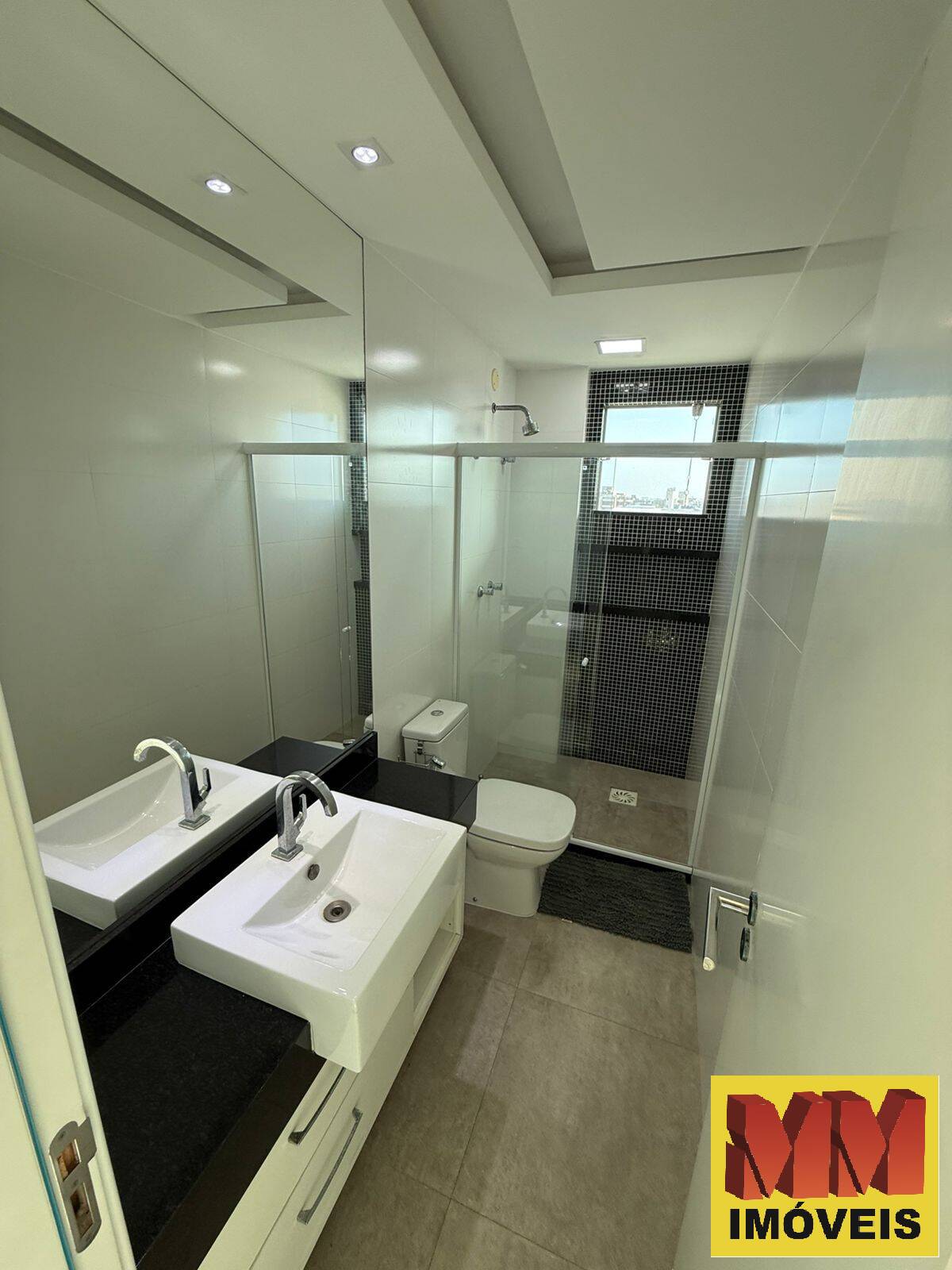 Cobertura à venda com 4 quartos, 240m² - Foto 17