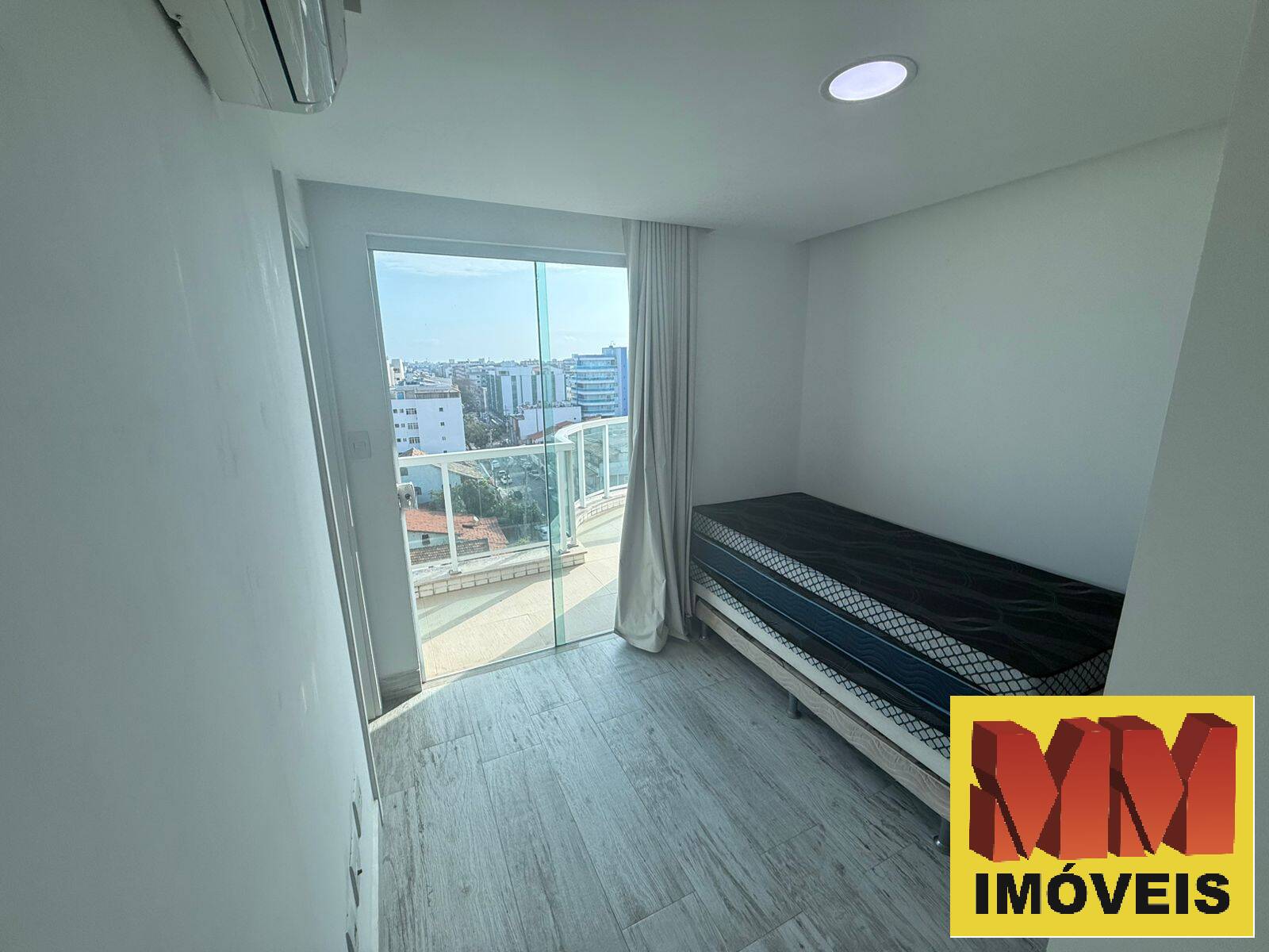 Cobertura à venda com 4 quartos, 240m² - Foto 33