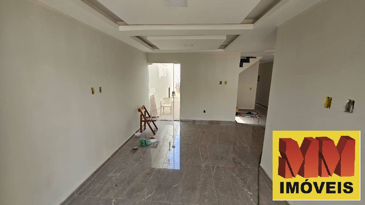 Casa à venda com 3 quartos, 134m² - Foto 4