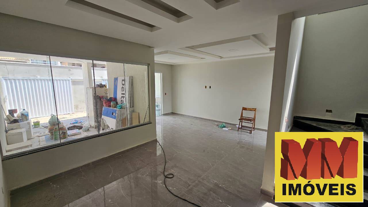 Casa à venda com 3 quartos, 134m² - Foto 3