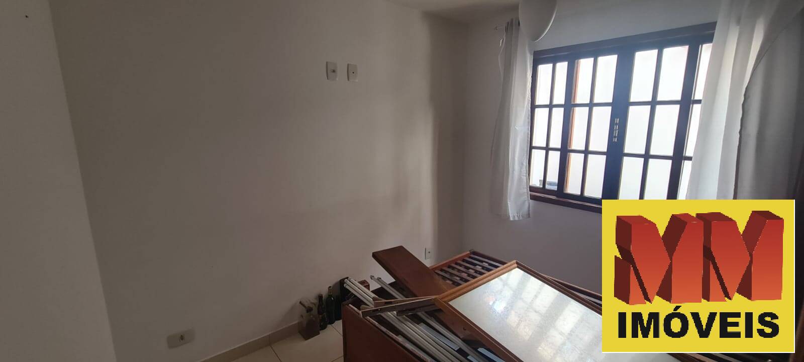 Casa de Condomínio para alugar com 4 quartos, 150m² - Foto 5