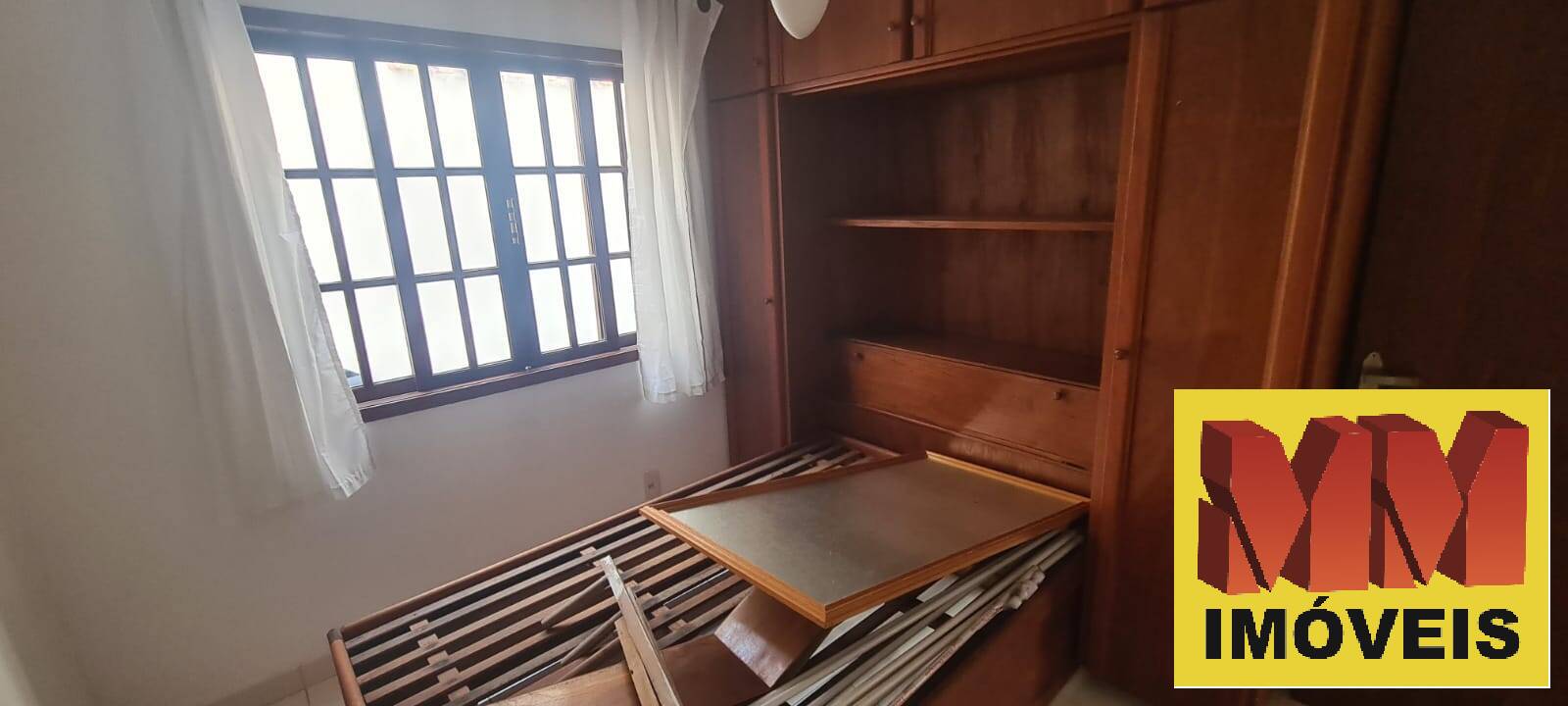Casa de Condomínio para alugar com 4 quartos, 150m² - Foto 7